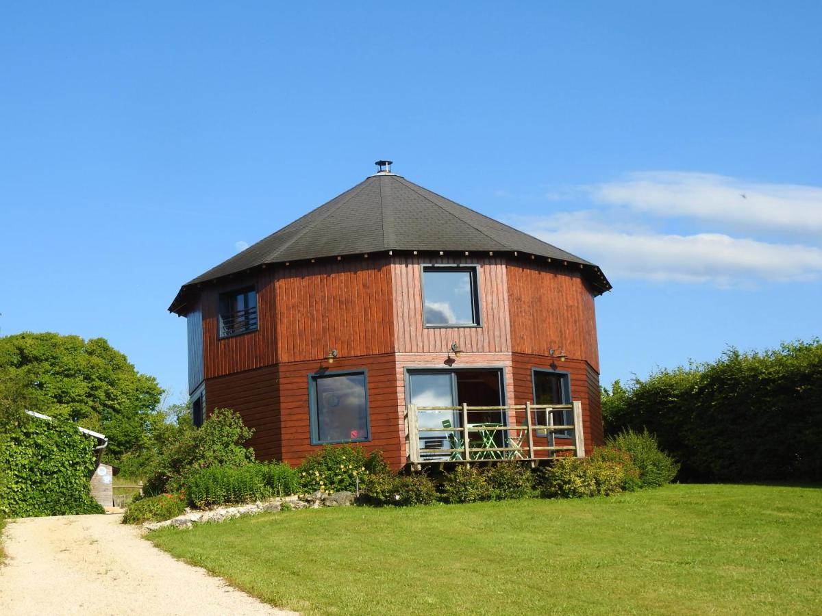 La Maison Ronde Et Ses 2 Cahutes Monthoiron Esterno foto