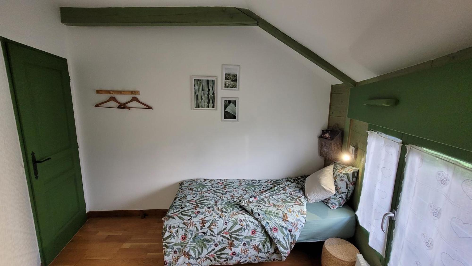 La Maison Ronde Et Ses 2 Cahutes Monthoiron Esterno foto