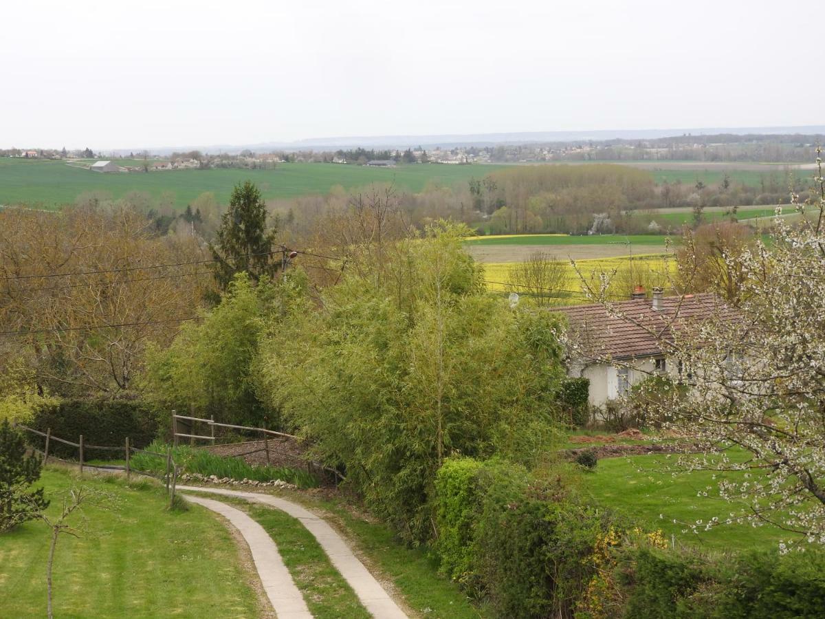 La Maison Ronde Et Ses 2 Cahutes Monthoiron Esterno foto