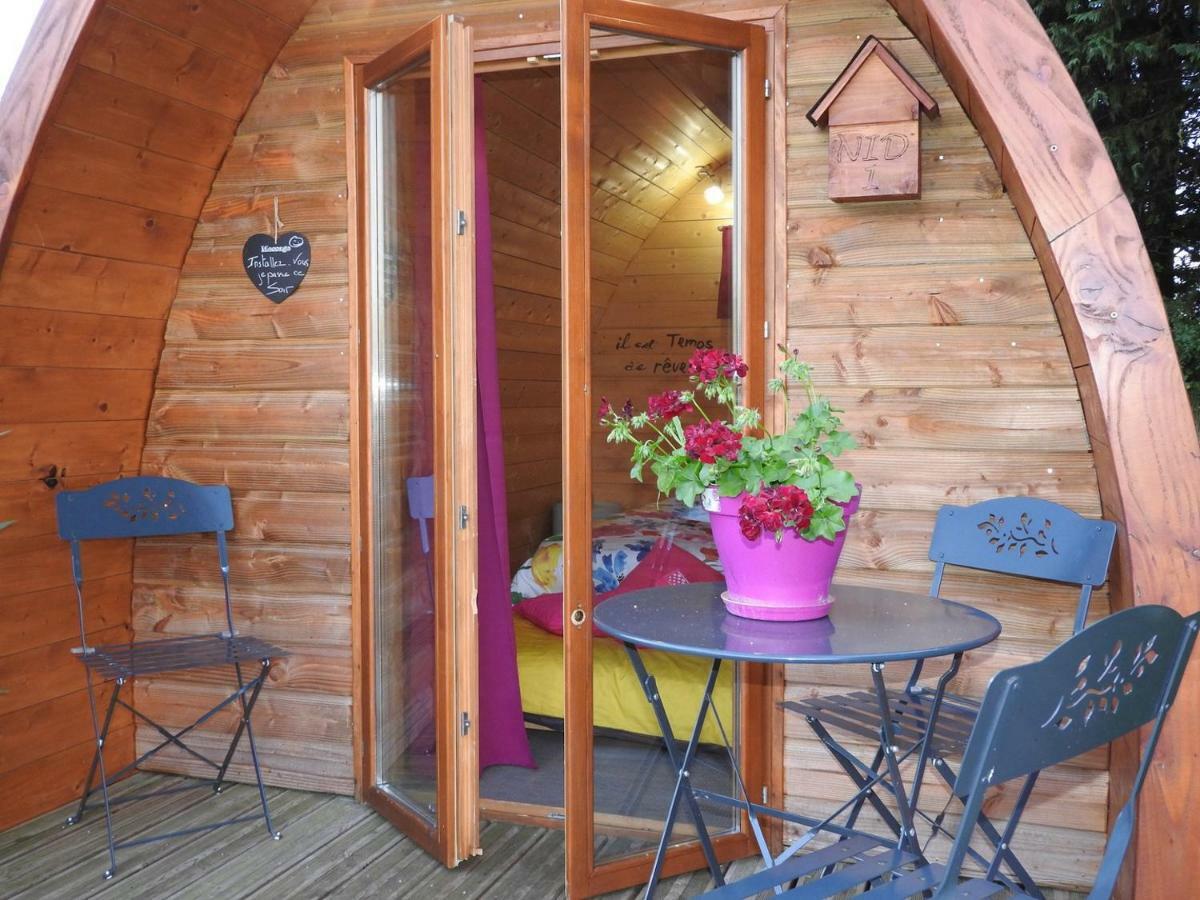 La Maison Ronde Et Ses 2 Cahutes Monthoiron Esterno foto
